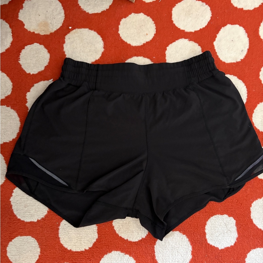 Lululemon Hotty Hot High Rise 2.5”